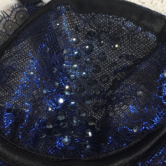 Victoria’s Secret Fashion Show Metallic Corset - Picture 3 of 8